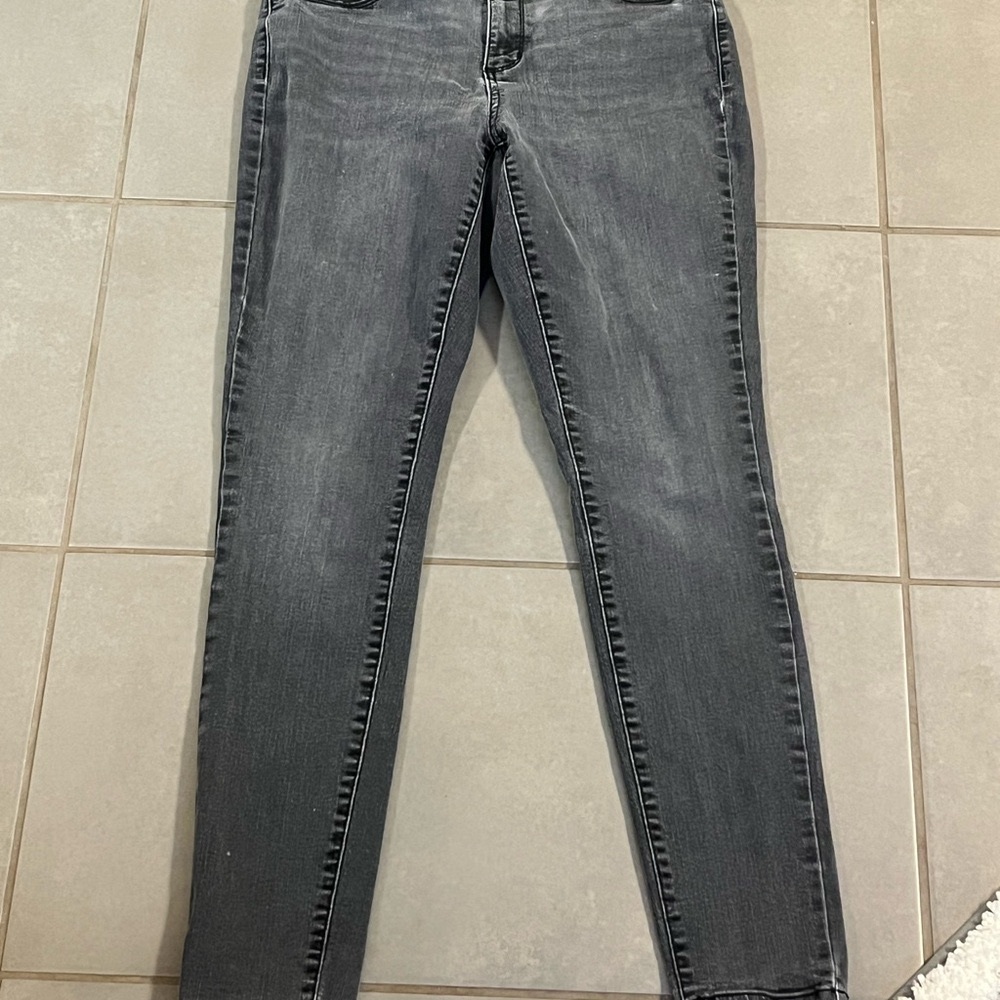 Universal Thread Charcoal Denim Jeans